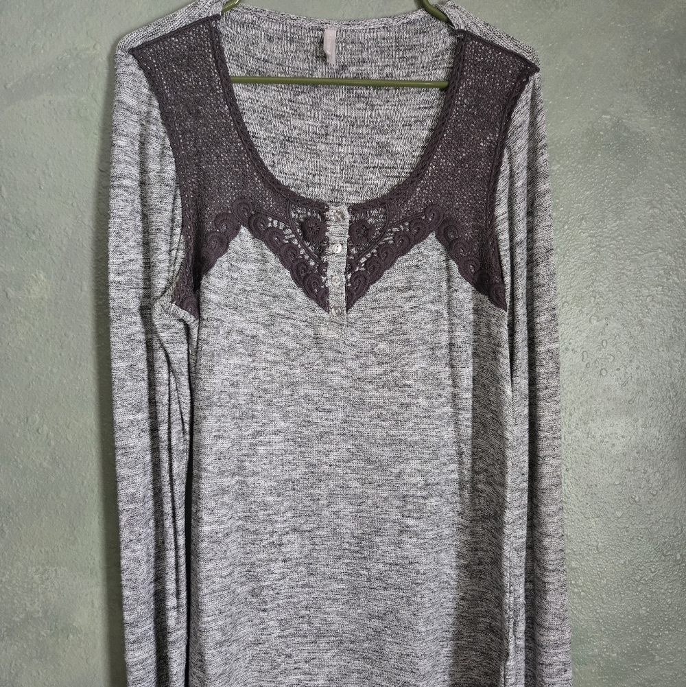 Vanity - Lightweight Sweater - Lace Detail Henley Long Sleeve - Size Women's XL